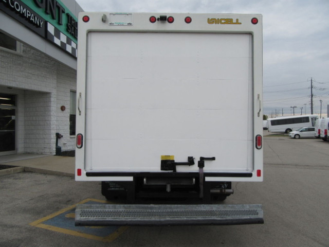 2022 Ford E-450 16FT CUBE VAN WITH ROLLOUT RAMP in Cars & Trucks in Oakville / Halton Region - Image 4