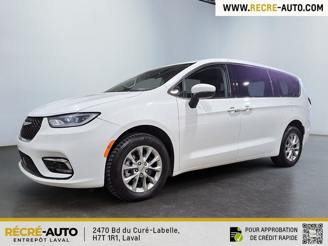 2023 Chrysler Pacifica TOURING L AWD DÉMARREUR CUIR 7 PLACES in Cars & Trucks in Laval / North Shore