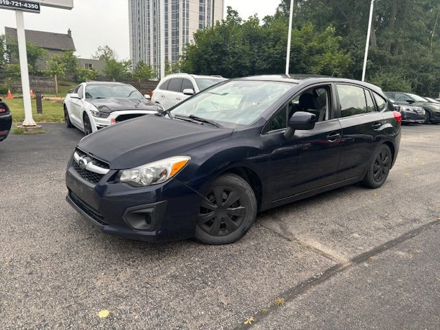 2014 Subaru Impreza 2.0i 5 speed manual 142000km in Cars & Trucks in Cambridge