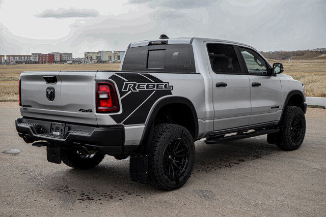 2025 Ram 1500 LIFTED LEATHER LOADED REBEL CREWCAB 4X4 SUNROOF in Cars & Trucks in Strathcona County - Image 3
