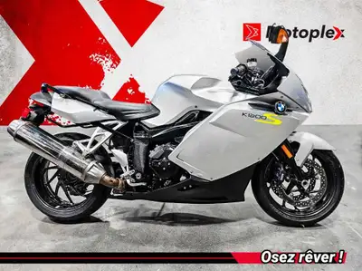 K1200S liquidation K1200S moto sport Touring haute performance bas kilométrage look incroyable GARAN...