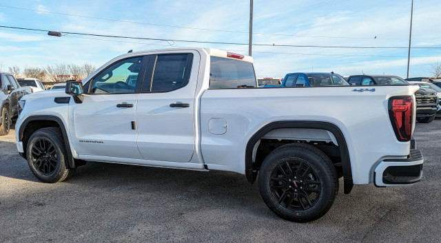 2024 GMC Sierra 1500 Pro in Cars & Trucks in Laval / North Shore - Image 2