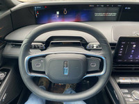 The 2025 Nautilus is a new take on the midsize favourite Lincoln. The front end and signature grill... (image 6)