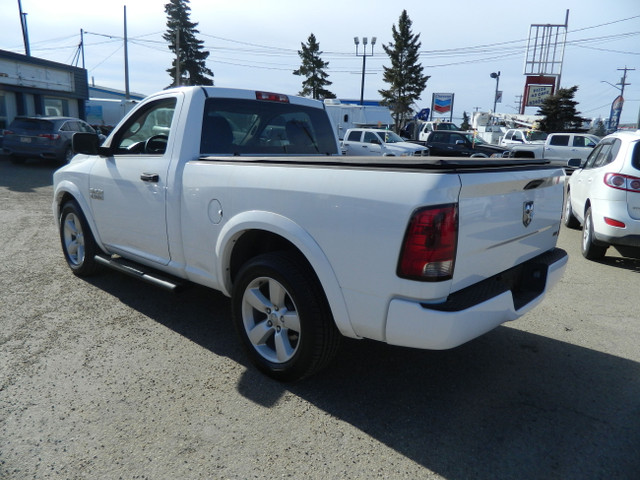 2013 Ram 1500 SHORT BOX 2WD /VERY CLEAN UNIT INSIDE & OUT in Cars & Trucks in Edmonton - Image 2