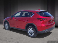 Le Mazda CX-5 GS 2025 est un VUS compact raffiné qui combine performance, confort et technologies av... (image 4)