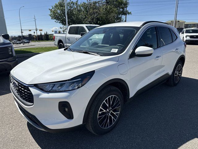 2025 Ford Escape PHEV FWD in Cars & Trucks in Calgary