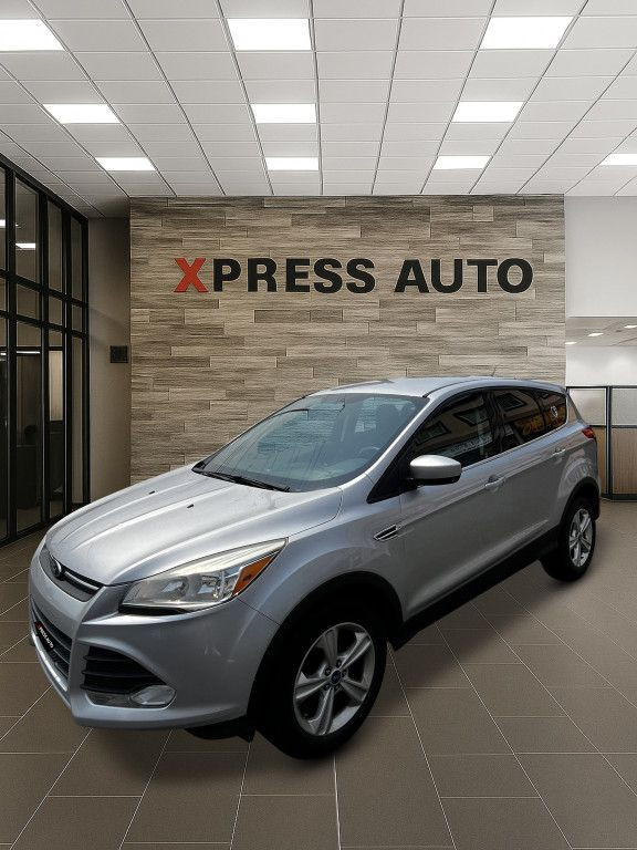 2013 Ford Escape SE 4dr Front-wheel Drive Automatic in Cars & Trucks in Hamilton - Image 3