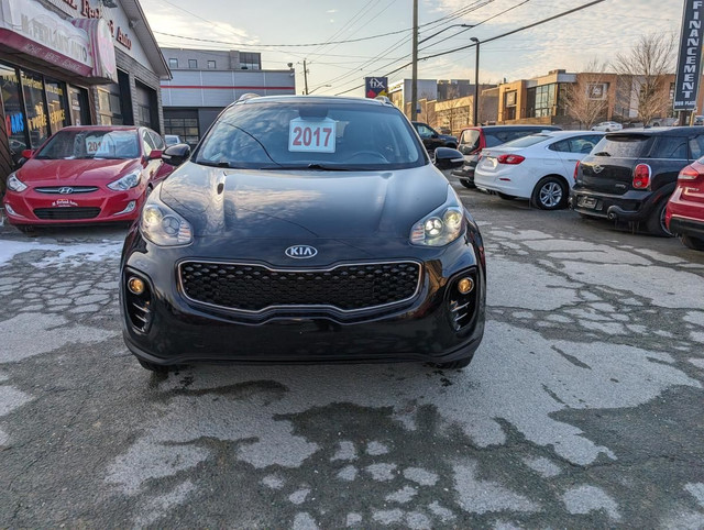 KIA Sportage EX Tech Toit/ Cuir / Sièges Chauffe et Clim 4 porte in Cars & Trucks in Sherbrooke - Image 4