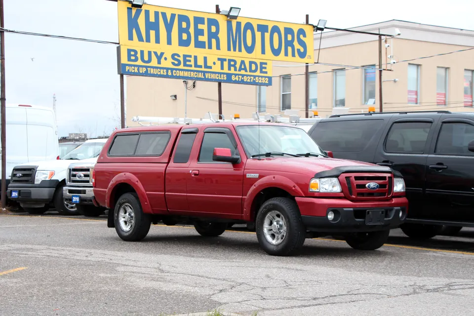 2011 Ford Ranger 5-Speed Manual+Bed Cap+Certified+2 Year W