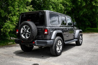 Aluminum Wheels, HD Suspension, UConnect 4, Remote Keyless Entry, Dual Zone Climate Control! 6 LOCAT... (image 2)
