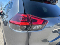 The 2020 Nissan Rogue SV AWD is a versatile and well-equipped SUV designed for comfort, convenience,... (image 8)