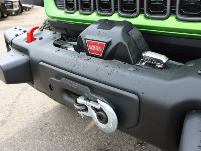 2025 Jeep Wrangler Rubicon 4x4, Warn Winch, Steel Bumpers in Cars & Trucks in Calgary - Image 3