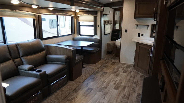 2020 Keystone RV Cougar Half-Ton 26RBS in Travel Trailers & Campers in Ottawa - Image 3