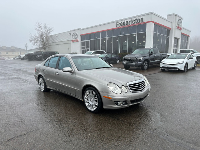 2008 Mercedes-Benz E-Class 3.5L dans Autos et camions  à Fredericton