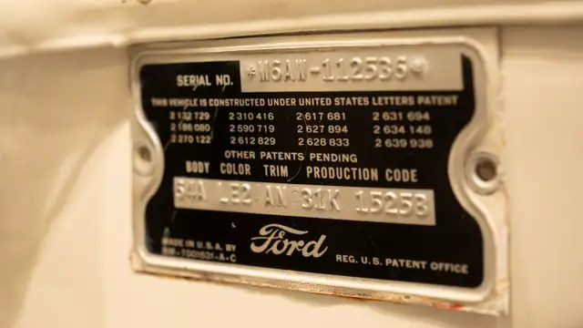 1956 Ford Crown Victoria in Classic Cars in London - Image 29