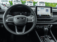 The 2025 Jeep Compass Altitude is a versatile and feature-rich Sport Utility Vehicle designed to mee... (image 1)
