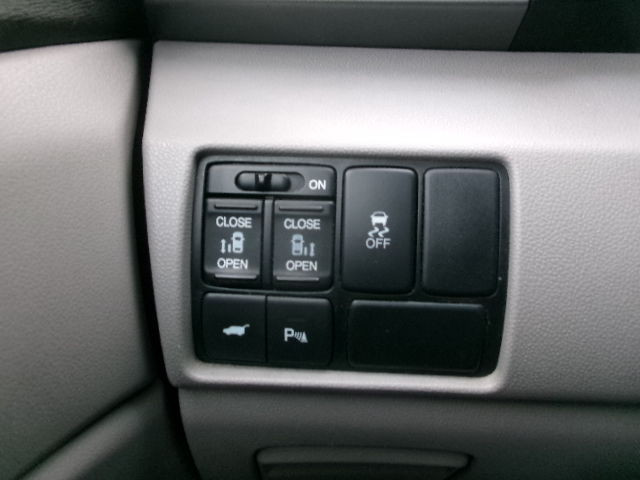 2012 Honda Odyssey EX-L in Cars & Trucks in Muskoka - Image 2