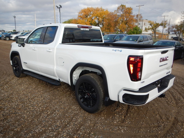 2025 GMC Sierra 1500 Elevation Double Cab 3.0L Diesel in Cars & Trucks in Saskatoon - Image 3