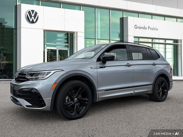 2024 Volkswagen Tiguan Comfortline R-Line Black Edition in Cars & Trucks in Grande Prairie