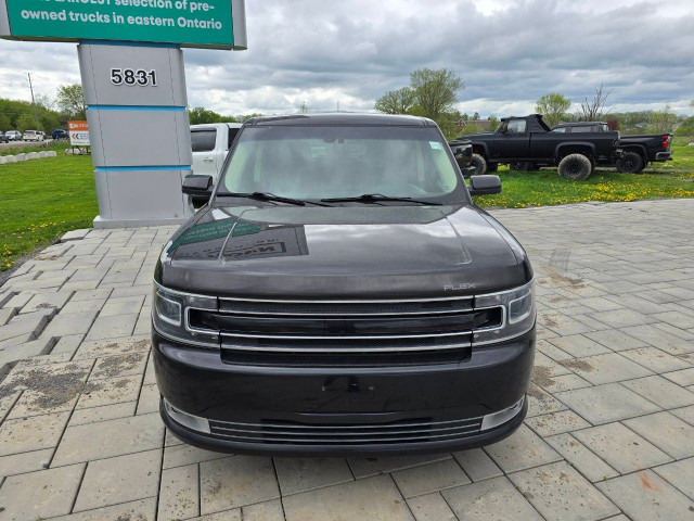 2019 Ford Flex in Cars & Trucks in Ottawa - Image 2