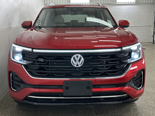 2024 Volkswagen Atlas 2.0 TSI Execline EXECLINE/9000KM/7 PASS... in Cars & Trucks in Belleville - Image 3