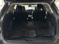 REMOTE ENGINE START, COOLED FRONT SEAT(S), PANORAMIC ROOF Zipping around Edmonton in the latest tech... (image 7)