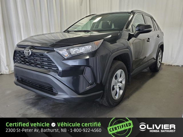 2021 Toyota RAV4 LE AWD Sièges Chauffants Caméra de Recul Blueto in Cars & Trucks in Bathurst - Image 3