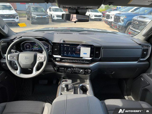 2025 Chevrolet Silverado 1500 RST 4WD Crew Cab | Dark in Cars & Trucks in Strathcona County - Image 4