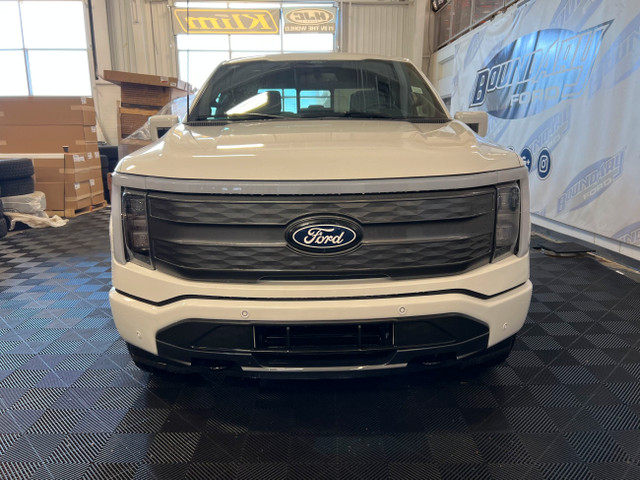 2025 Ford F-150 Lightning LARIAT | MAX TRAILER TOW PKG | 360 DEG in Cars & Trucks in Lloydminster - Image 3