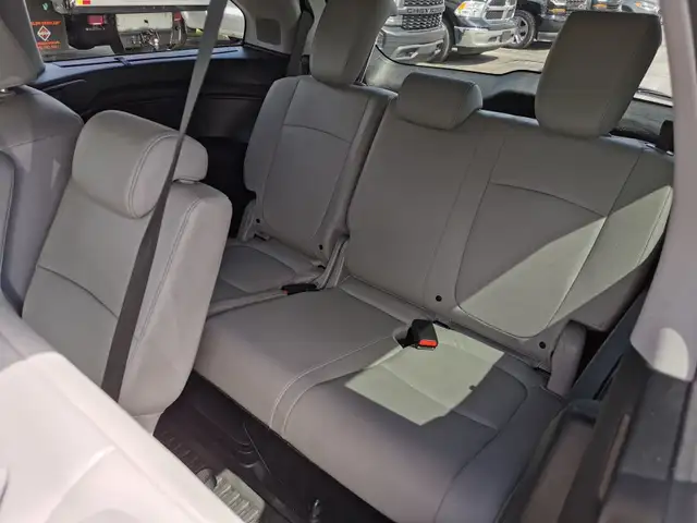 2018 Honda Odyssey Touring dans Autos et camions dans Belleville - Image 33