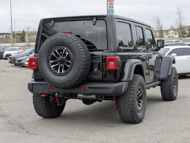 2025 Jeep Wrangler Rubicon X - Off Road Camera - Trailer Tow dans Autos et camions dans Calgary - Image 8