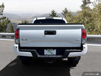 This 2019 Toyota Tacoma Limited Crew Cab is ready for your next adventure! Boasting a powerful four-... (image 4)
