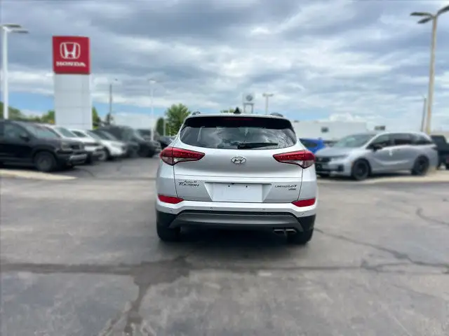 2016 Hyundai Tucson Limited | Winter Wheels in Cars & Trucks in Hamilton - Image 7