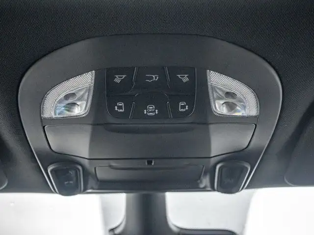 2025 Chrysler Pacifica Select in Cars & Trucks in Barrie - Image 35