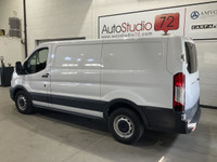 Découvrez le Ford Transit Cargo Van 2020 version T-150 PA toit bas 130 po PNBV de 8 670 lb, un modèl... (image 1)