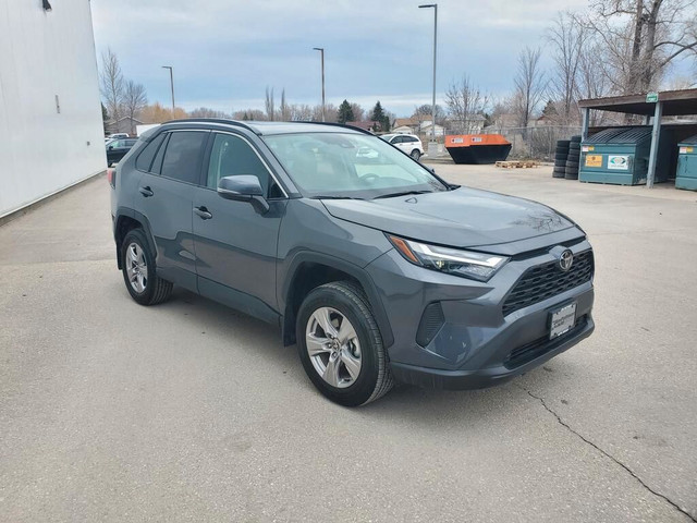  2022 Toyota RAV4 XLE AWD - Very Low KM in Cars & Trucks in Winnipeg - Image 3