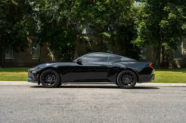 2024 Ford Mustang EcoBoost Premium in Cars & Trucks in Mississauga / Peel Region - Image 6
