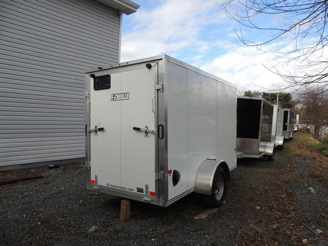 2022 E-Z Hauler 5x10' Enclosed Trailer, Single Axle, All Aluminu in Cargo & Utility Trailers in City of Halifax - Image 3