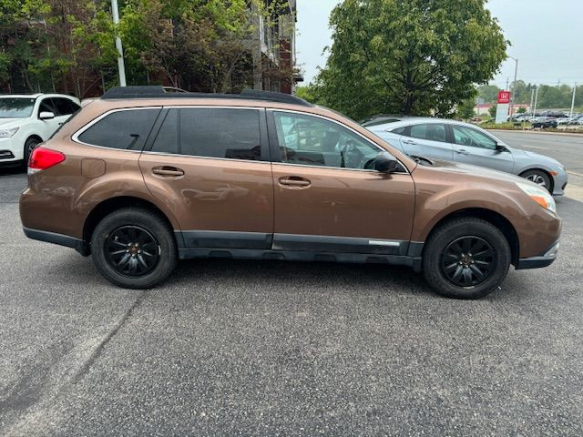 2012 Subaru Outback 3.6R w/Limited & Nav Pkg no accidents one ow in Cars & Trucks in Cambridge - Image 4