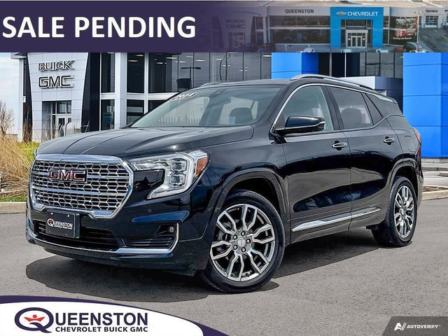 2022 GMC Terrain Denali AWD | PANO ROOF | LOW KM | CLEAN CARFAX in Cars & Trucks in Hamilton