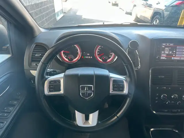 2018 Dodge Grand Caravan in Cars & Trucks in Oakville / Halton Region - Image 17