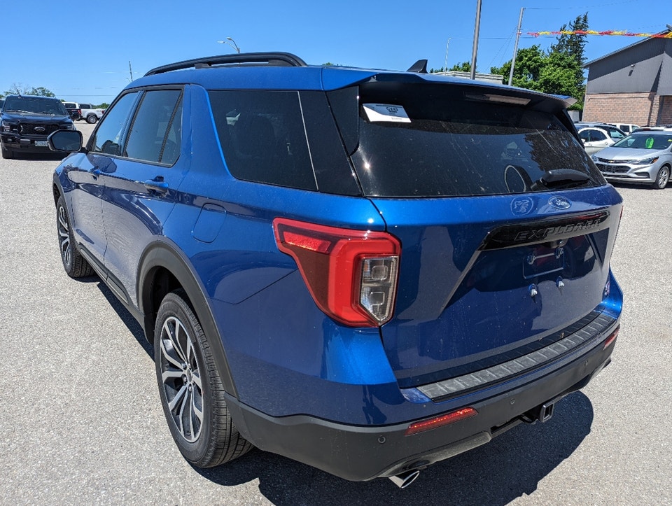  2022 Ford Explorer ST-Line *Moonroof, 2nd Row Buckets, Tow Pkg*