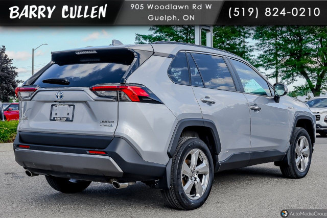 2019 Toyota RAV4 in Cars & Trucks in Guelph - Image 4