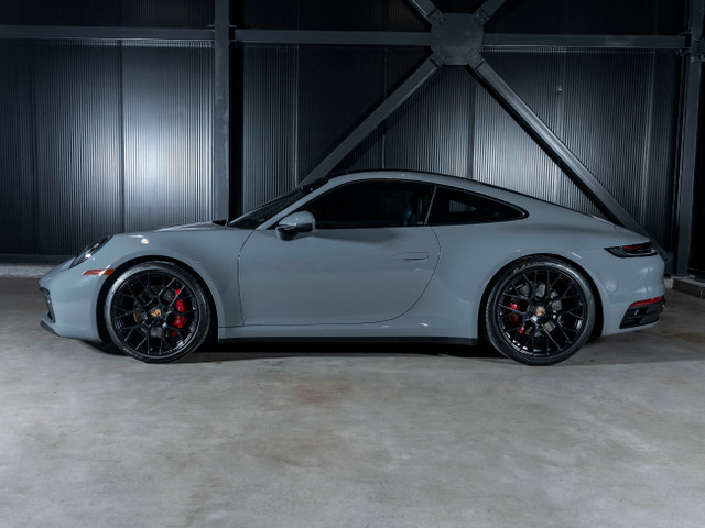 2023 Porsche 911 2023 911 Carrera S Coupe - Certifié Porsche in Cars & Trucks in Québec City - Image 2