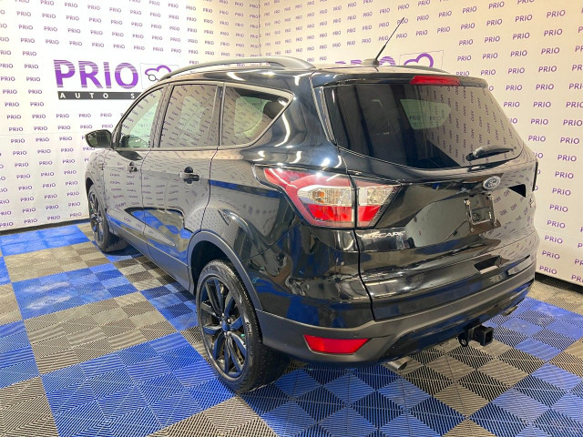 2017 Ford Escape in Cars & Trucks in Ottawa - Image 3