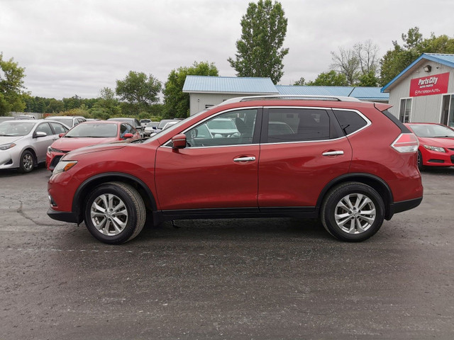 2015 Nissan Rogue SV in Cars & Trucks in Belleville - Image 2