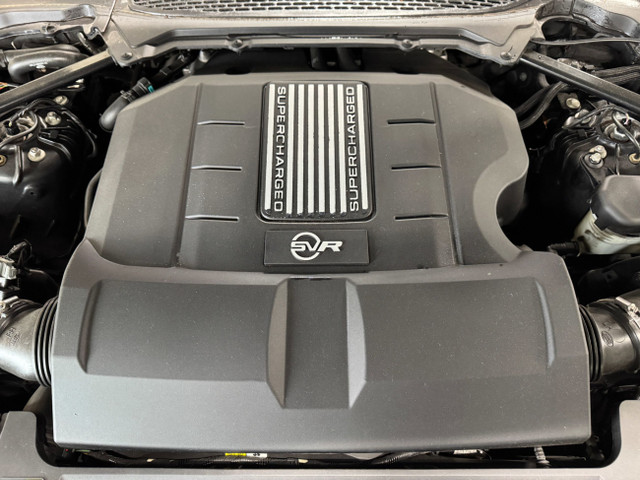 2016 Land Rover Range Rover Sport SVR V8 SUPERCHARGED - BLUETOOT in Cars & Trucks in Mississauga / Peel Region - Image 2