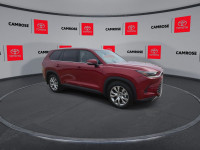 Low Mileage, Heated Seats, Heated Steering Wheel, Adaptive Cruise Control, Power Liftgate, Tow Equip... (image 1)