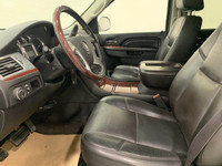 Check out this vehicle's pictures, features, options and specs, and let us know if you have any ques... (image 6)