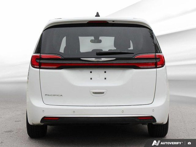 2024 Chrysler Pacifica Touring L in Cars & Trucks in Hamilton - Image 4
